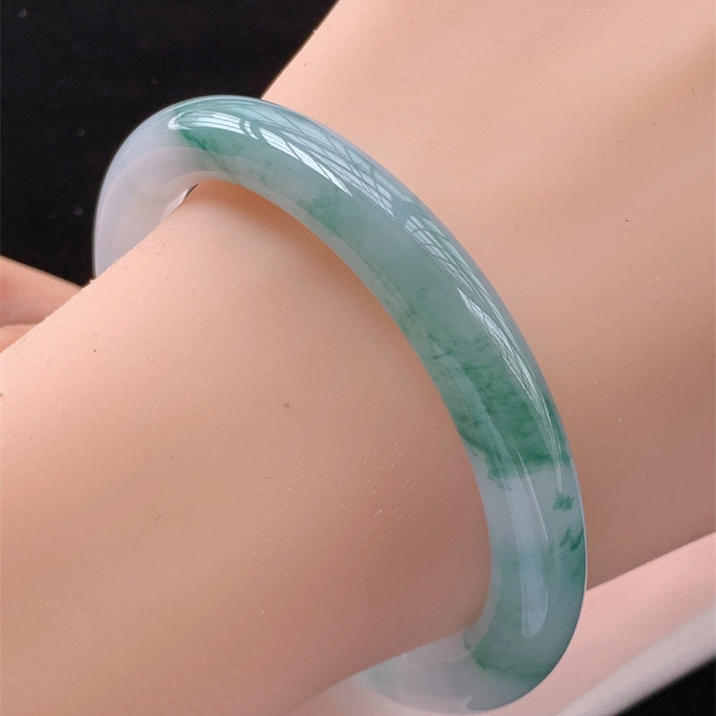 天然缅甸A货圈口55-56原矿正品冰糯种翡翠a货飘花女款圆条手镯即