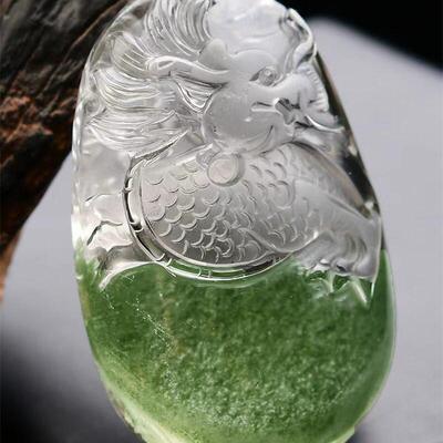 大号天然巴西绿幽灵俏色龙牌吊坠毛衣链两用款手工雕工90.3g即
