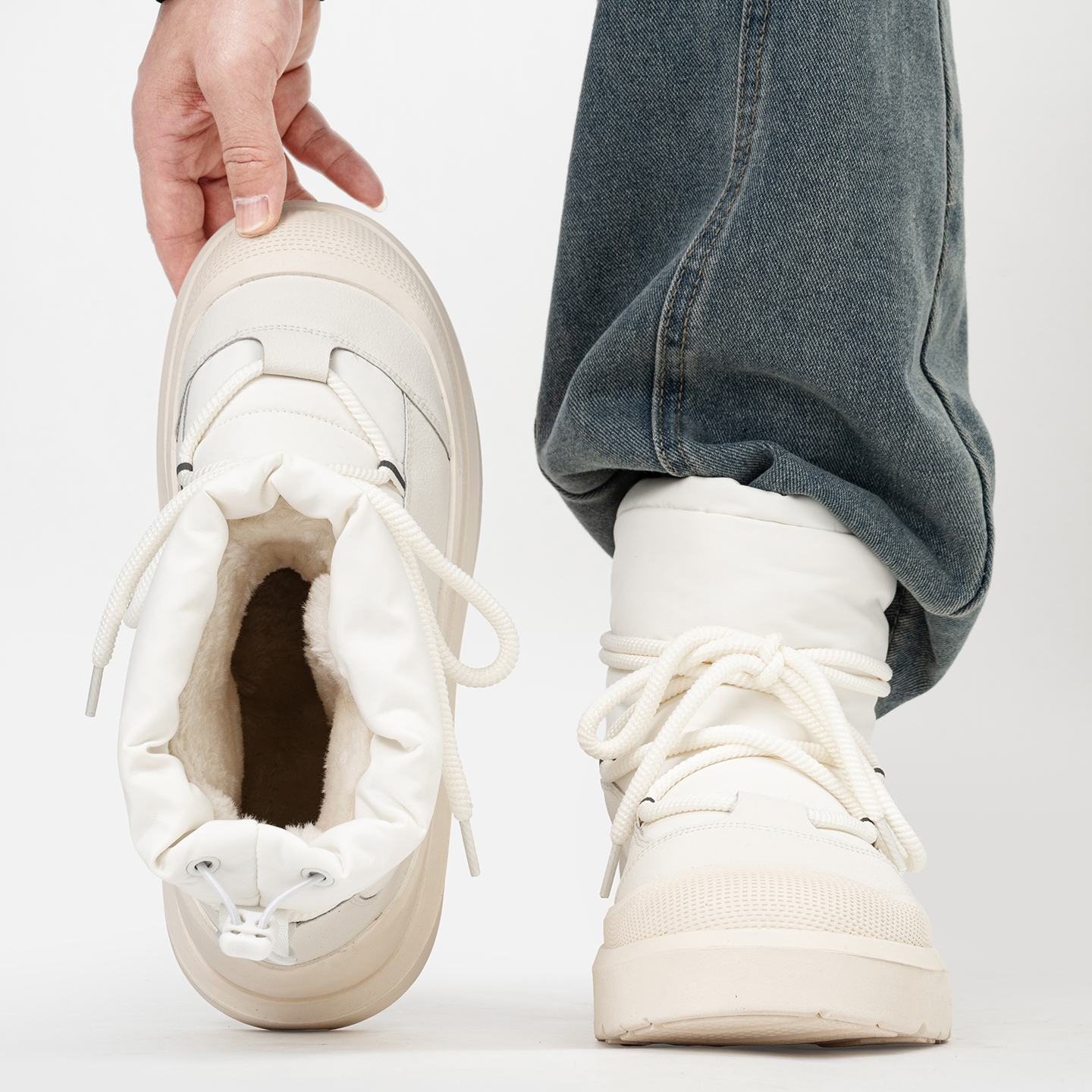 冬季加绒白色雪地靴男女款厚底工装机能风马丁靴高帮保暖东北棉鞋