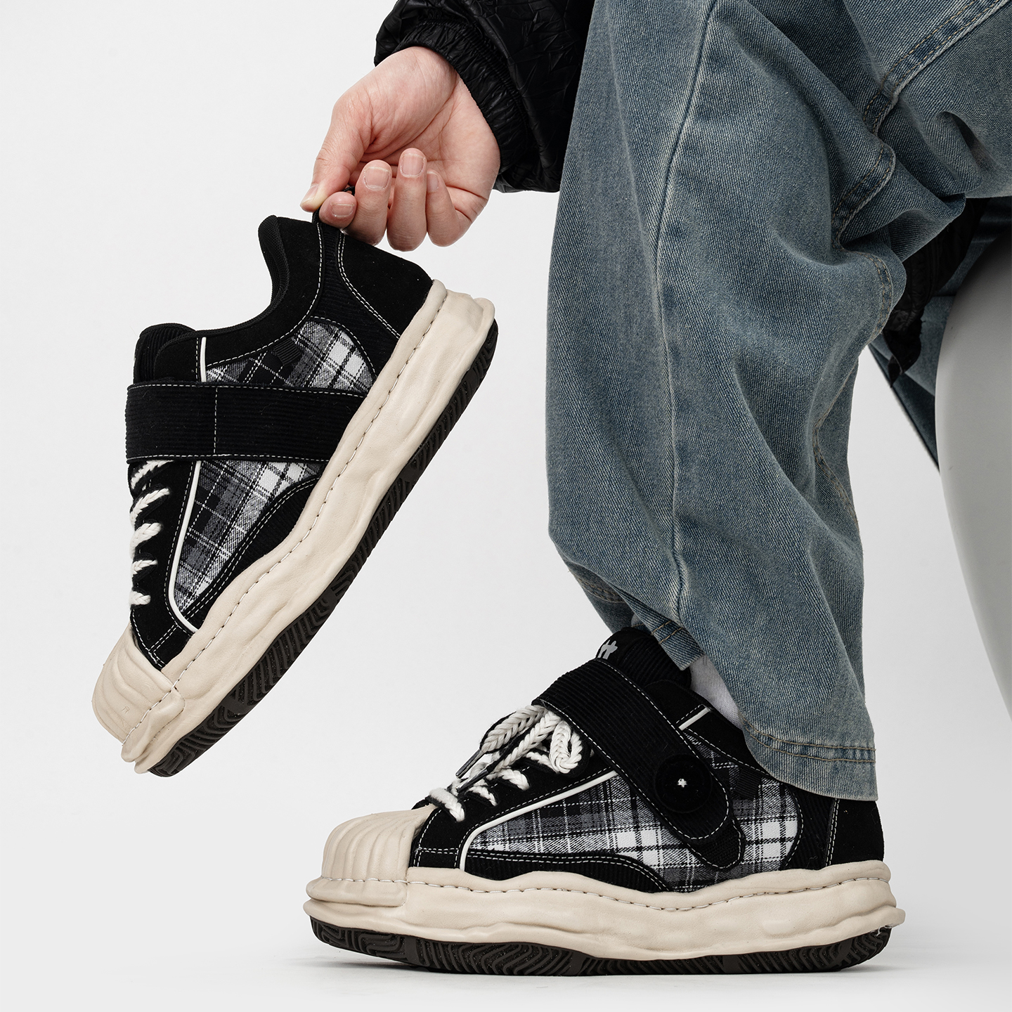 小众魔术贴贝壳头溶解鞋男女7cm隐形增高板鞋复古厚底大头面包鞋