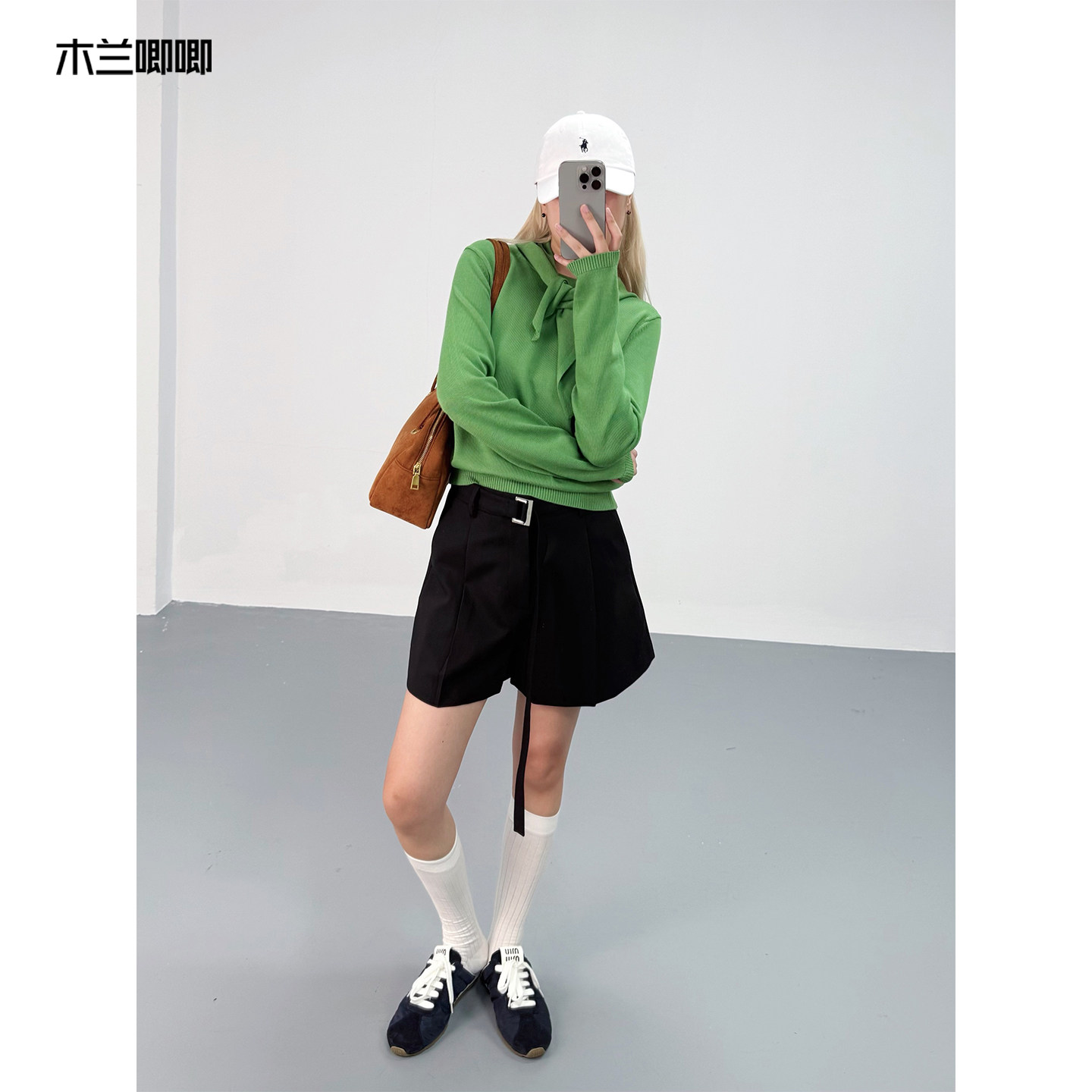木兰唧唧2025新品可拆卸小方巾套头毛衣纯羊毛圆领洋气毛衣上衣女