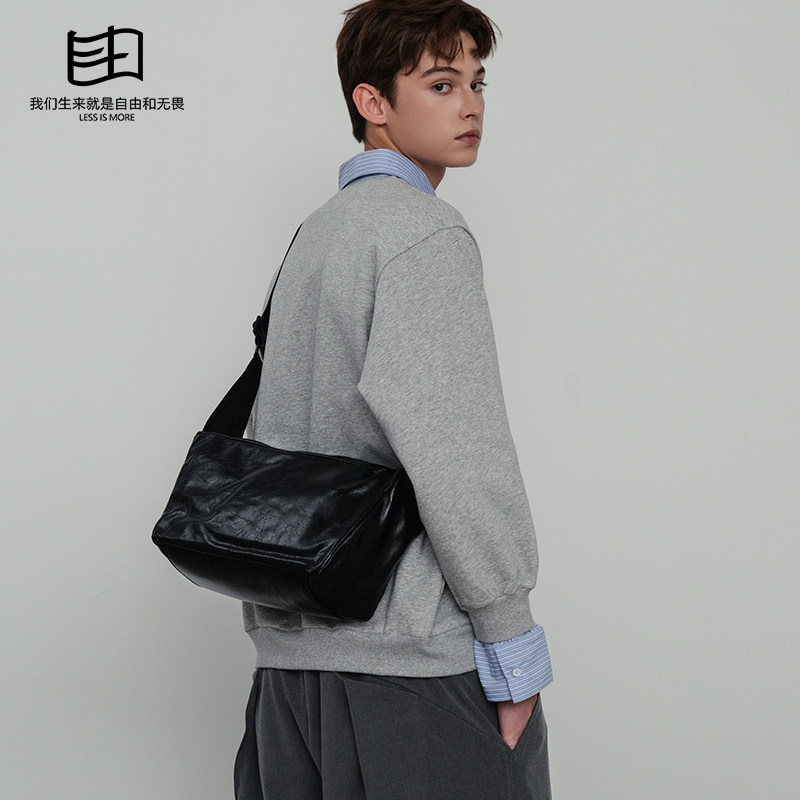 是自由啊 真皮斜挎包2026新款潮牌男包慵懒风饺子包大容量单肩包,箱包皮具/热销女包/男包,男士包袋,淘宝优惠券,粉丝福利购,淘宝优惠卷