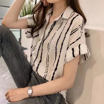 夏季新款韩版大码条纹衬衫女Polo领短袖上衣款式显瘦休闲打底衫