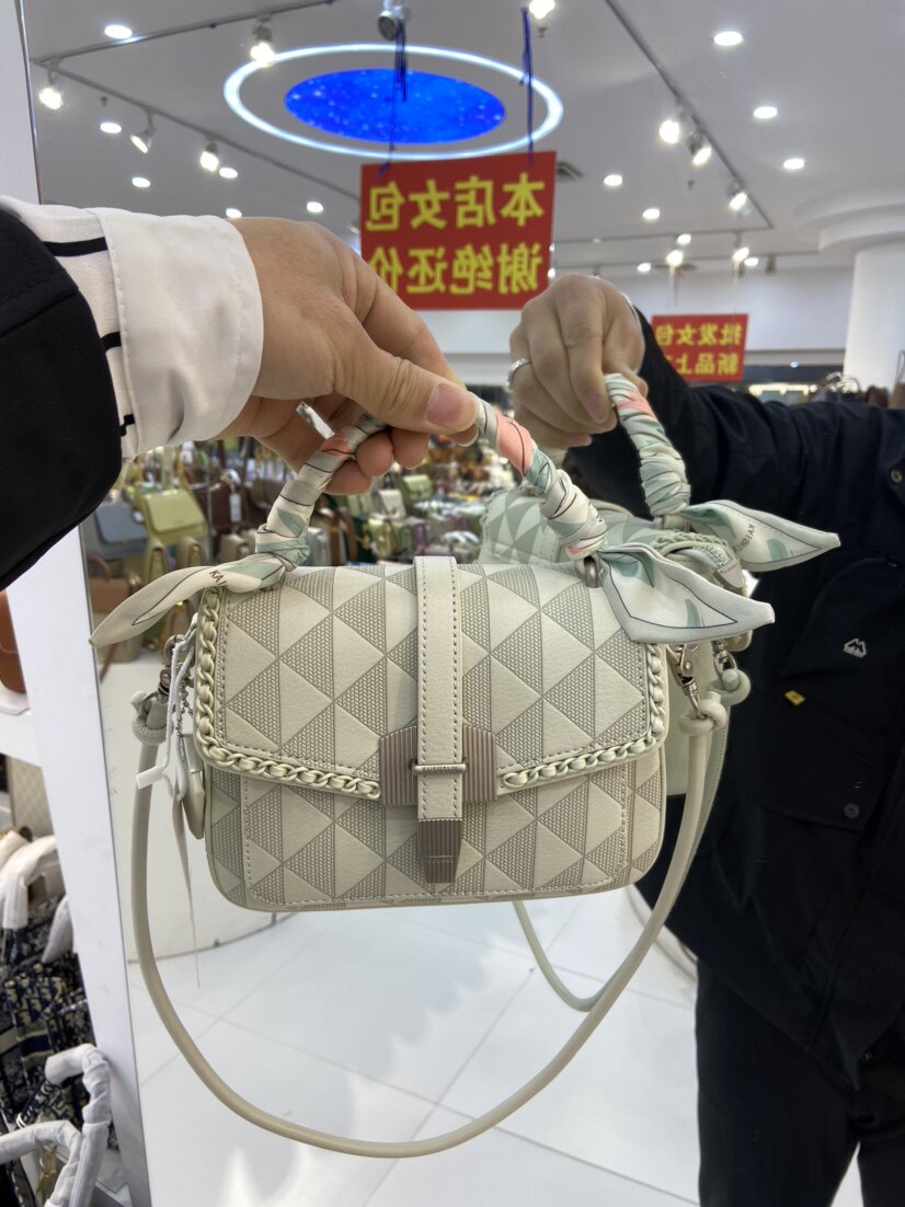 凯诗林热卖新款女包几何图案压花单肩斜挎包韩版时尚包包玛莎