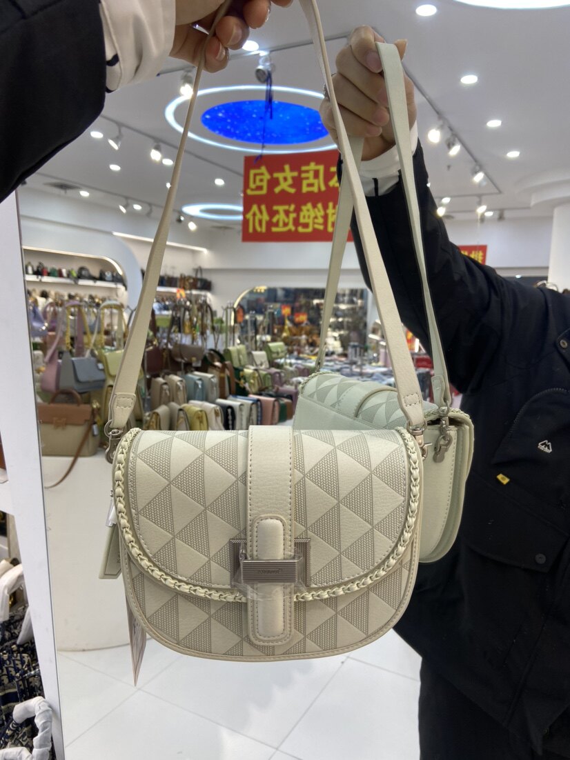 凯诗林热卖新款女包几何图案压花单肩斜挎包韩版时尚包包玛莎