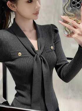 灰色针织衫女秋冬季内搭高端减龄气质掐腰巨好看独特漂亮领结上衣