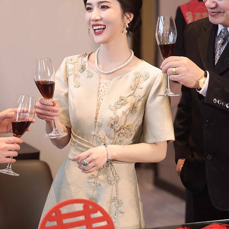 2026新款妈妈婚宴礼服喜婆婆礼服/晚装
