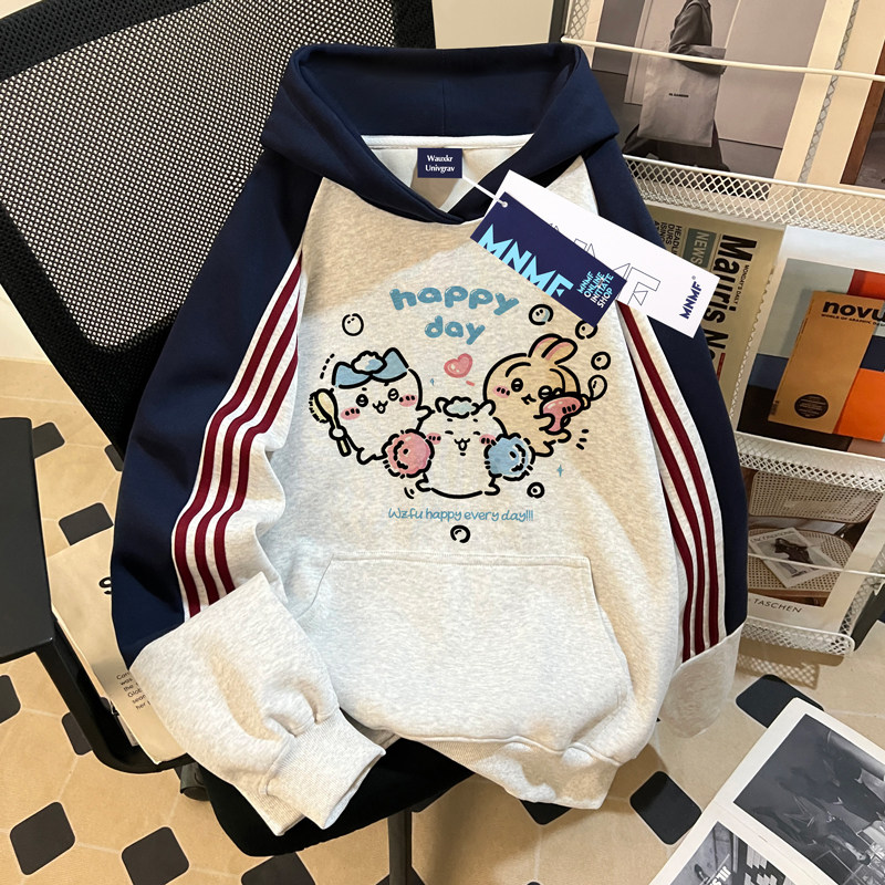 乌萨奇小八女童连帽卫衣