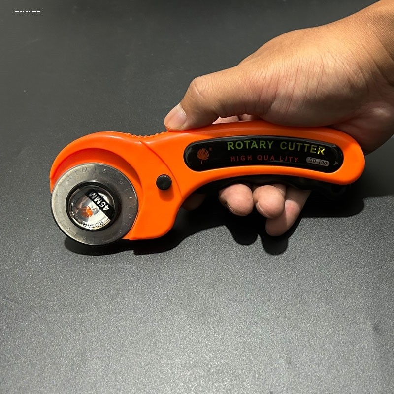 滚轮式裁纸刀虚线滚刀手工美工刀裁布刀圆形旋转波浪曲线切割皮革,居家布艺,剪刀,淘宝优惠券,粉丝福利购,淘宝优惠卷