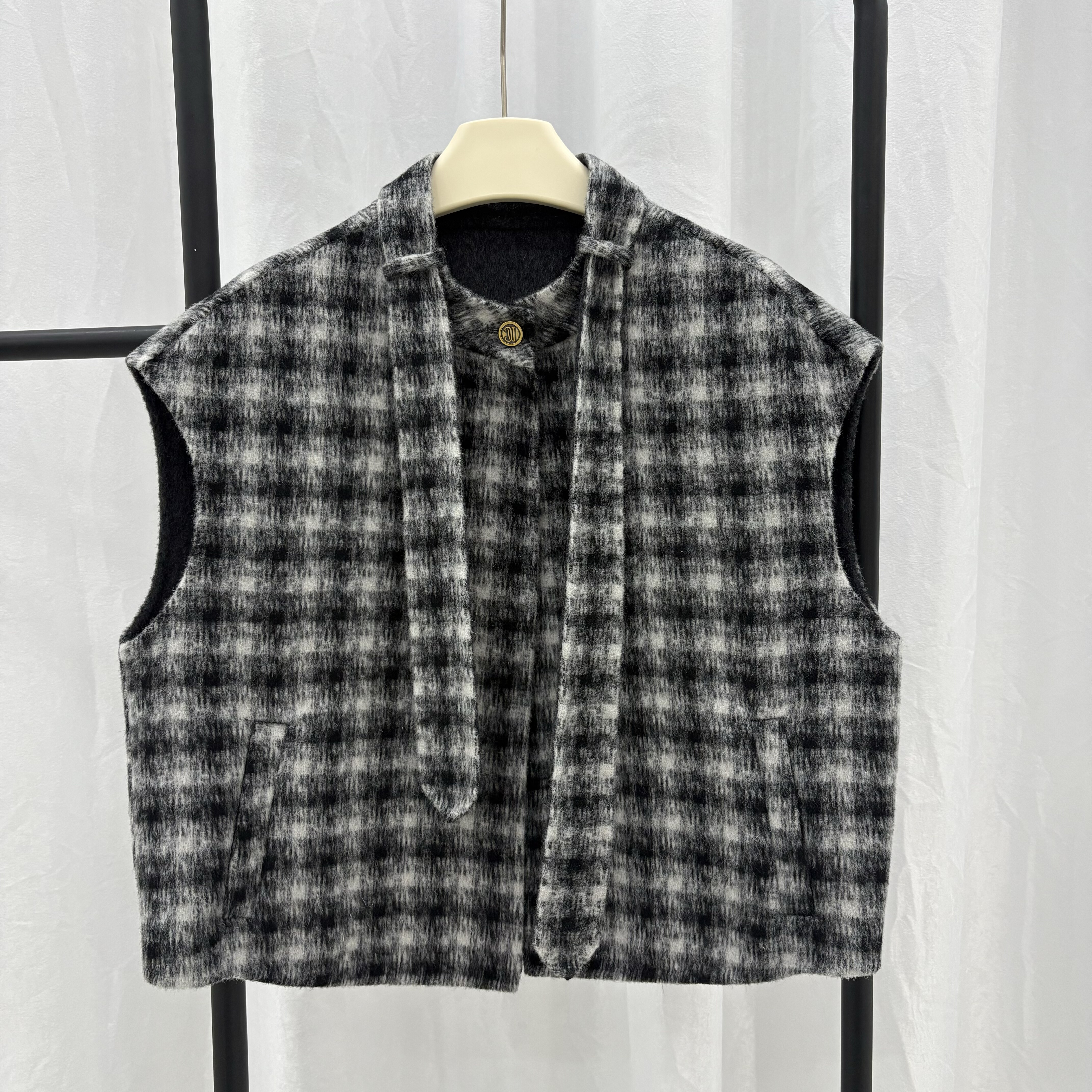 2025秋冬新款双面羊绒大衣女短款格子无袖坎肩羊毛外套