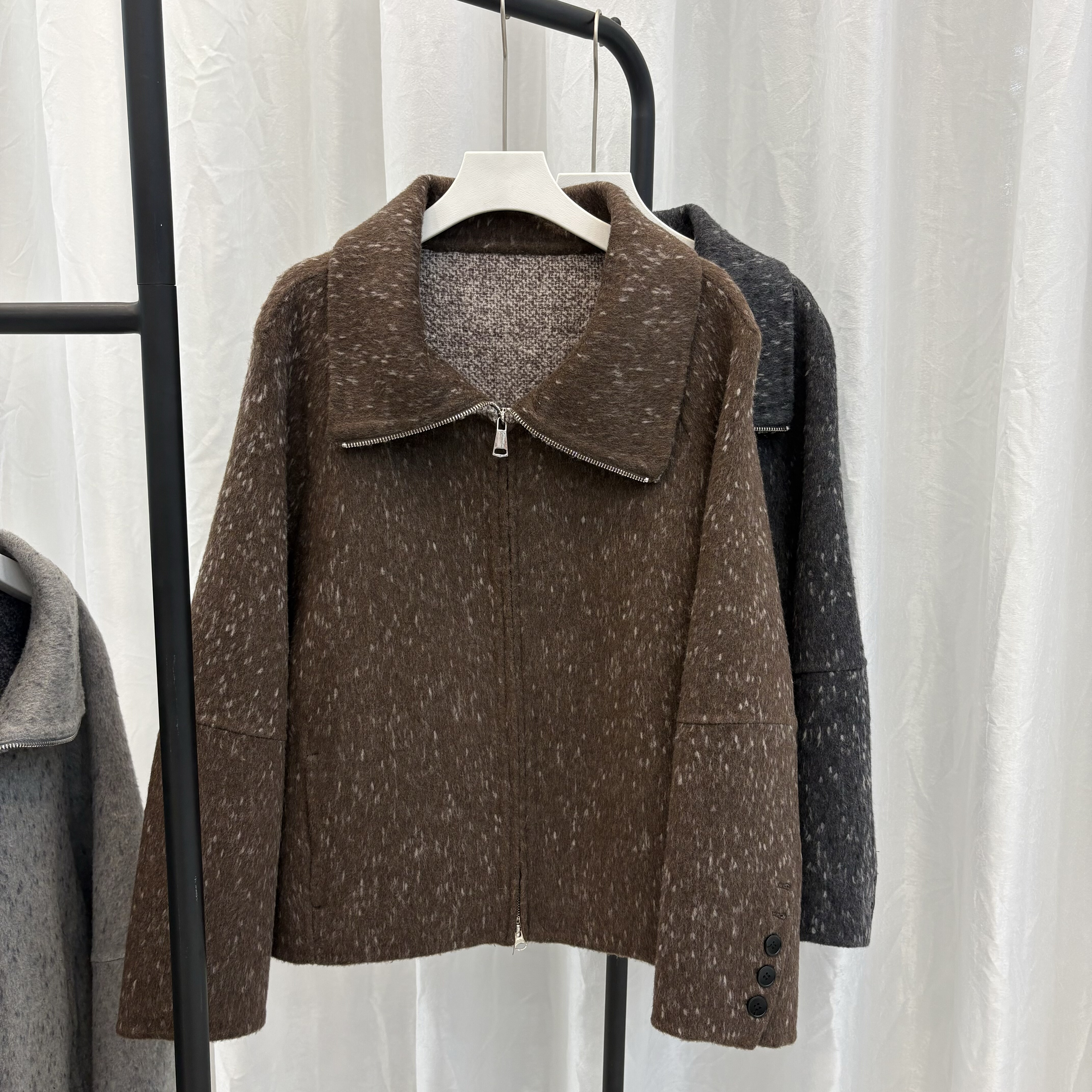 双面羊毛大衣短款2025秋冬新款娃娃领高级感宽松减龄羊毛外套女