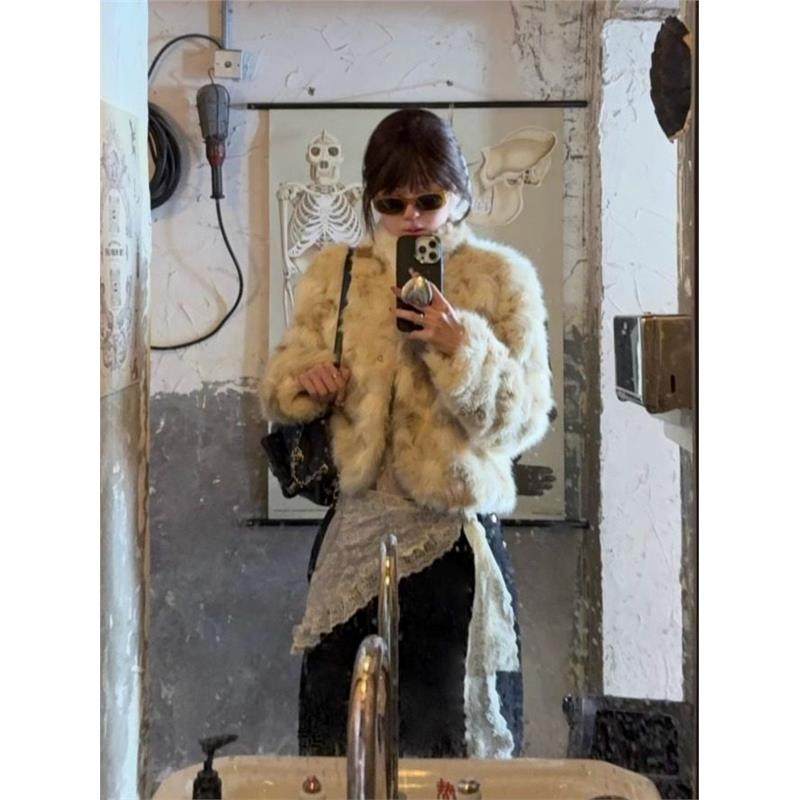 高级设计感小众短款显高显瘦小个子覆古狐狸毛环保皮草冬大衣外套