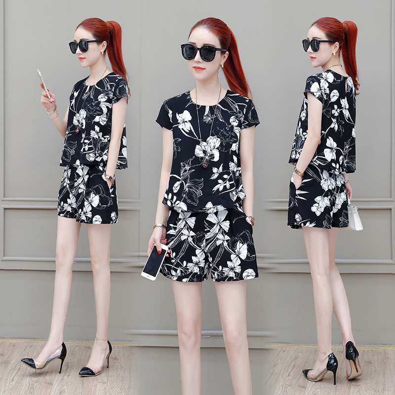 Suit women's summer new large women's fat Korean fashion show thin short sleeve shorts two piece suit fashion