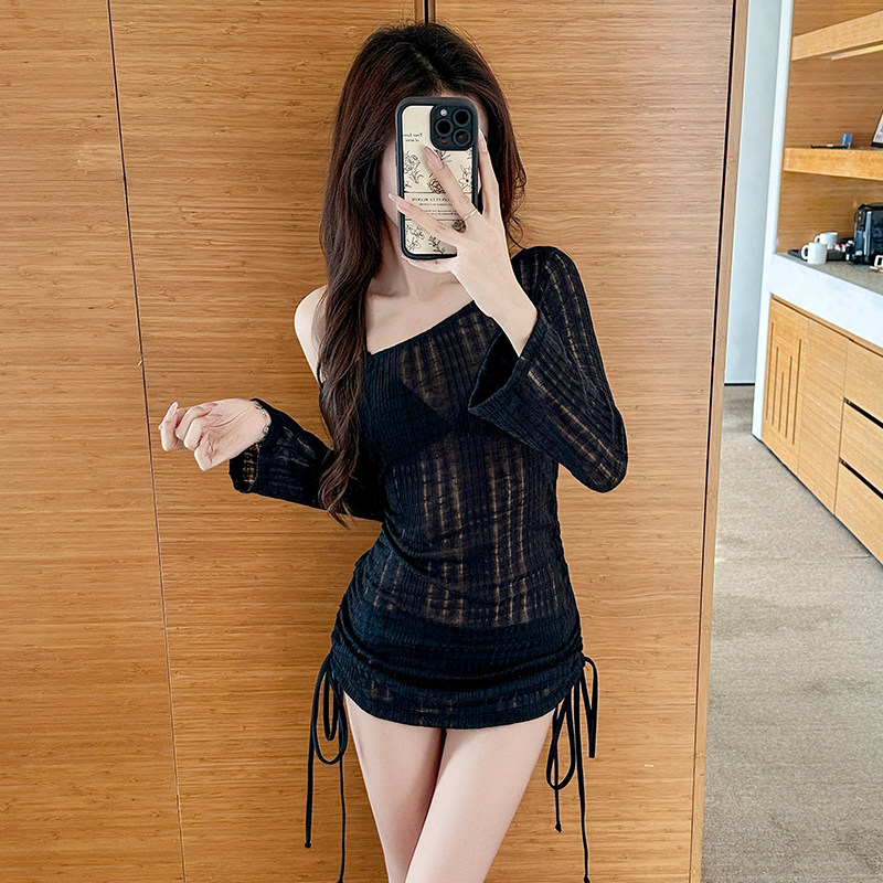 黑色性感比基尼三件套绝美高级感2026年新款遮肉度假泳衣女泡温泉