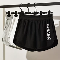 Quần short thể thao nữ hè 2019 chữ mới chạy bình thường phiên bản Hàn Quốc của học sinh lỏng lẻo mặc quần cạp cao hoang dã - Quần short quần sooc trắng nữ lưng cao