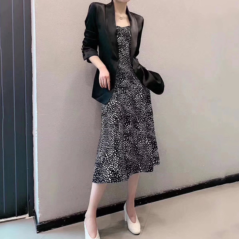 秋装职业套装醋酸显瘦西装外套女豹纹打底吊带裙两件套碎花连衣裙
