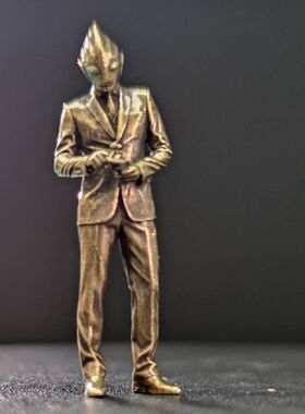 黄铜 1/43抽烟西装男恶搞笑社会迪迦奥特曼动漫型男手办模型摆件
