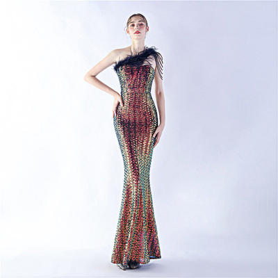 幻彩珠片晚宴会展高端单肩晚礼服