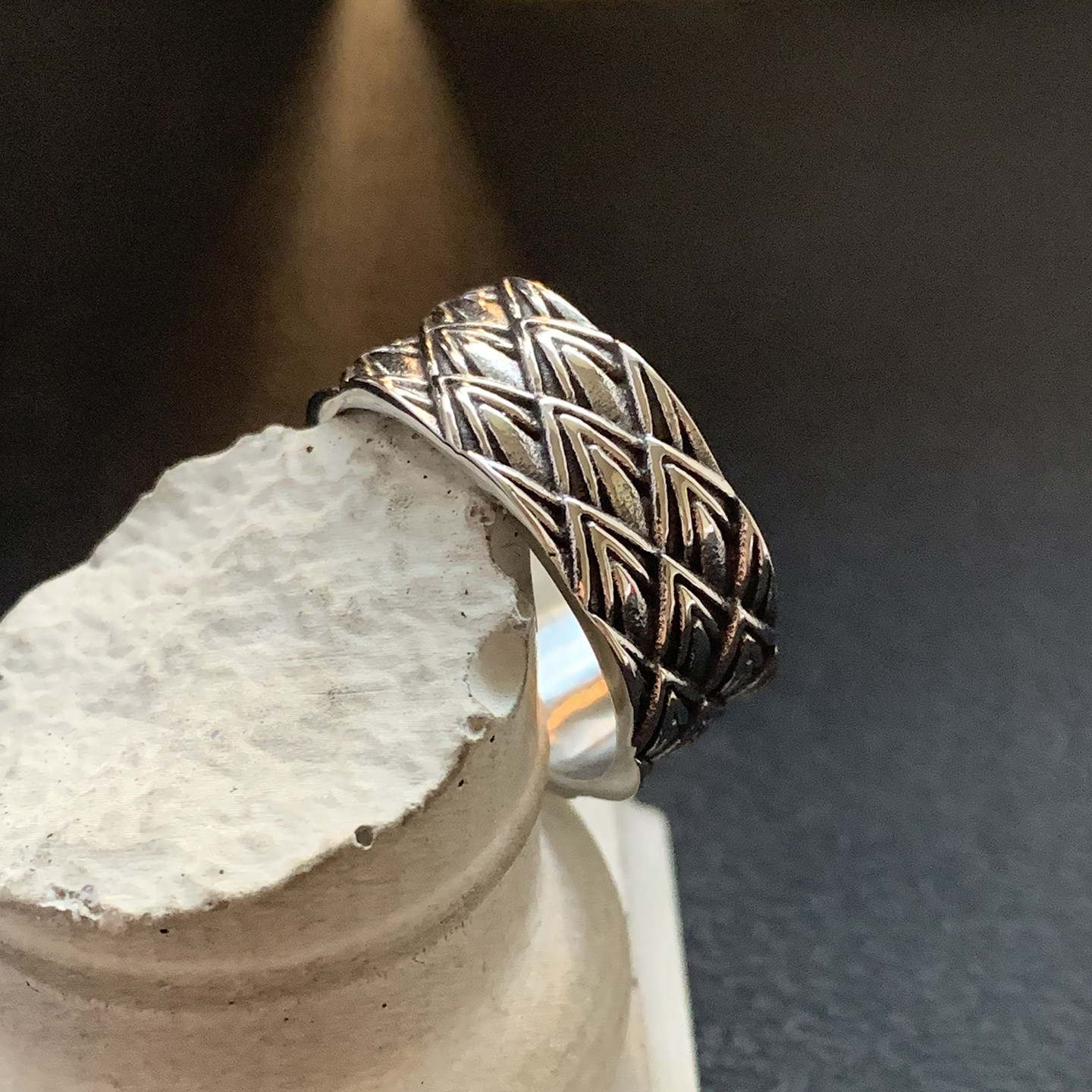 龙鳞-不掉色痞帅钛钢戒指男复古食指中古做旧个性欧美逆鳞片指环,饰品/流行首饰/时尚饰品新,戒指/指环,淘宝优惠券,粉丝福利购,淘宝优惠卷