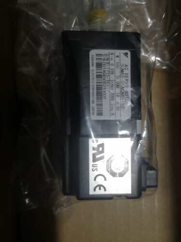 SGML-08AF12原装安川750W伺服电机全新质保一年现货包邮欢迎询价