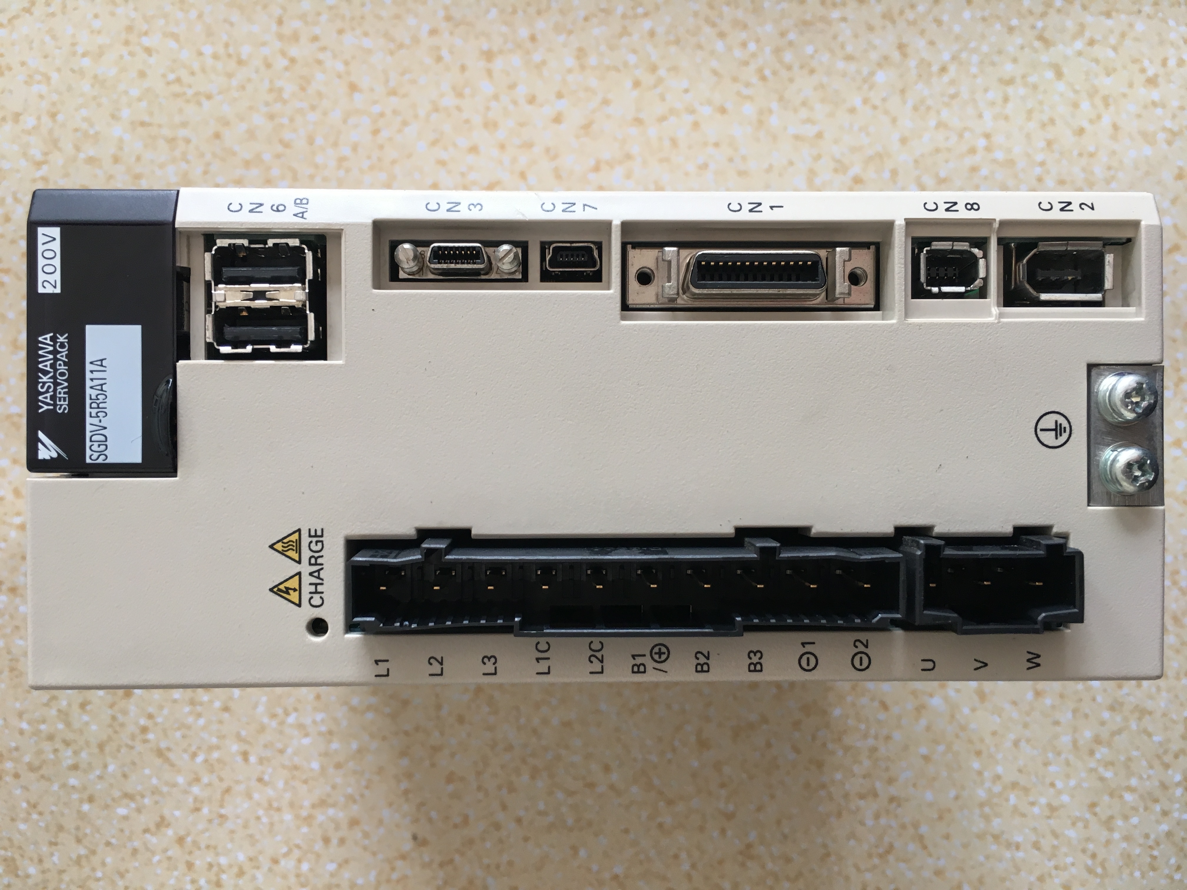 SGDV-5R5A11A原装安川伺服驱动器全新质保一年现货包邮欢迎询价