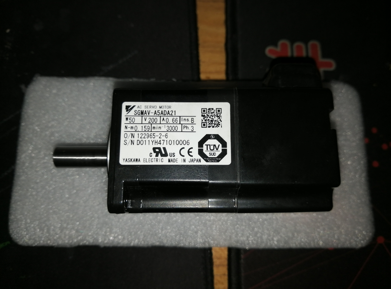 SGMAV-A5ADA21原装安川50w伺服电机全新质保一年现货包邮欢迎询价