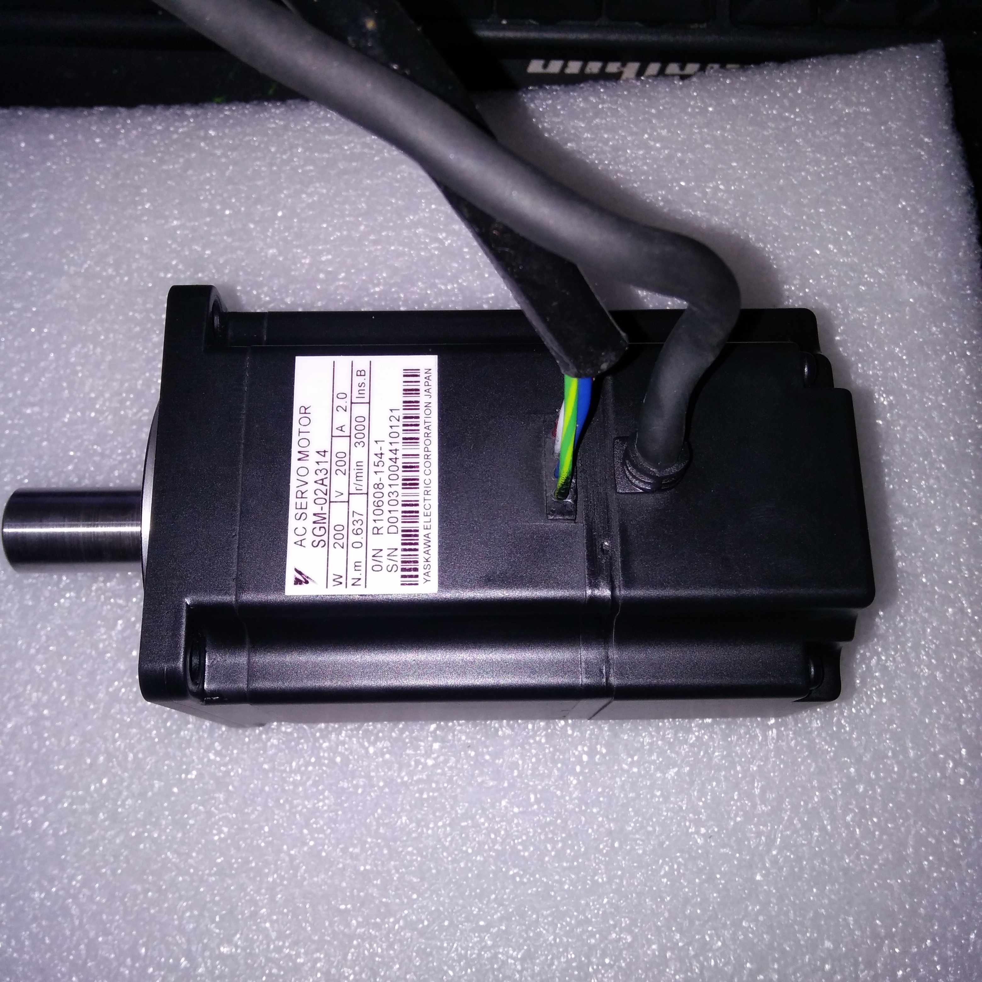 SGM-01U3AP01原装安川100W伺服电机全新质保一年现货包邮询价