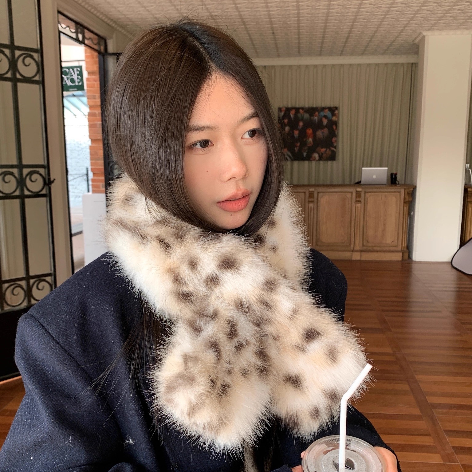 软糯时尚毛绒新款秋冬季豹纹围脖女韩版日系百搭保暖氛围感围巾潮