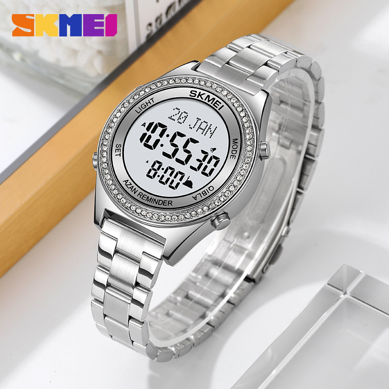 时刻美时尚新款男士运动电子表 多功能防水计时钢带学生腕表男士