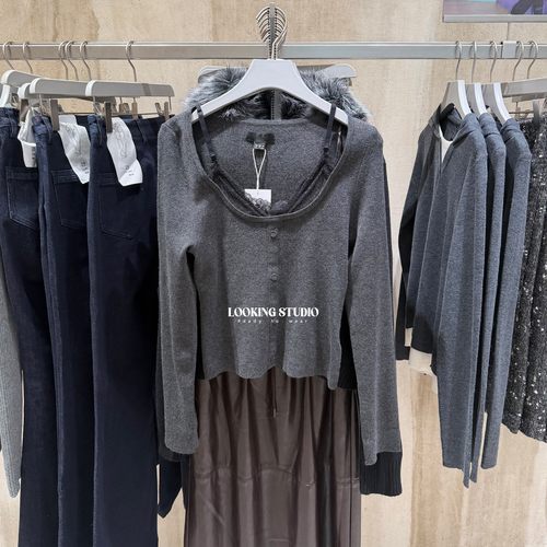 UR&DC2025秋冬新款气质假两件拼接蕾丝短款修身长袖针织衫女上衣