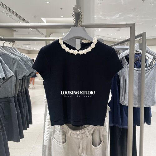 UR&DC2026夏季新款法式气质高级感花朵装饰短袖针织衫女短款上衣