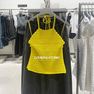 UR&DC2025夏季新款度假风黄色挂脖镂空肌理感针织衫女吊带短上衣