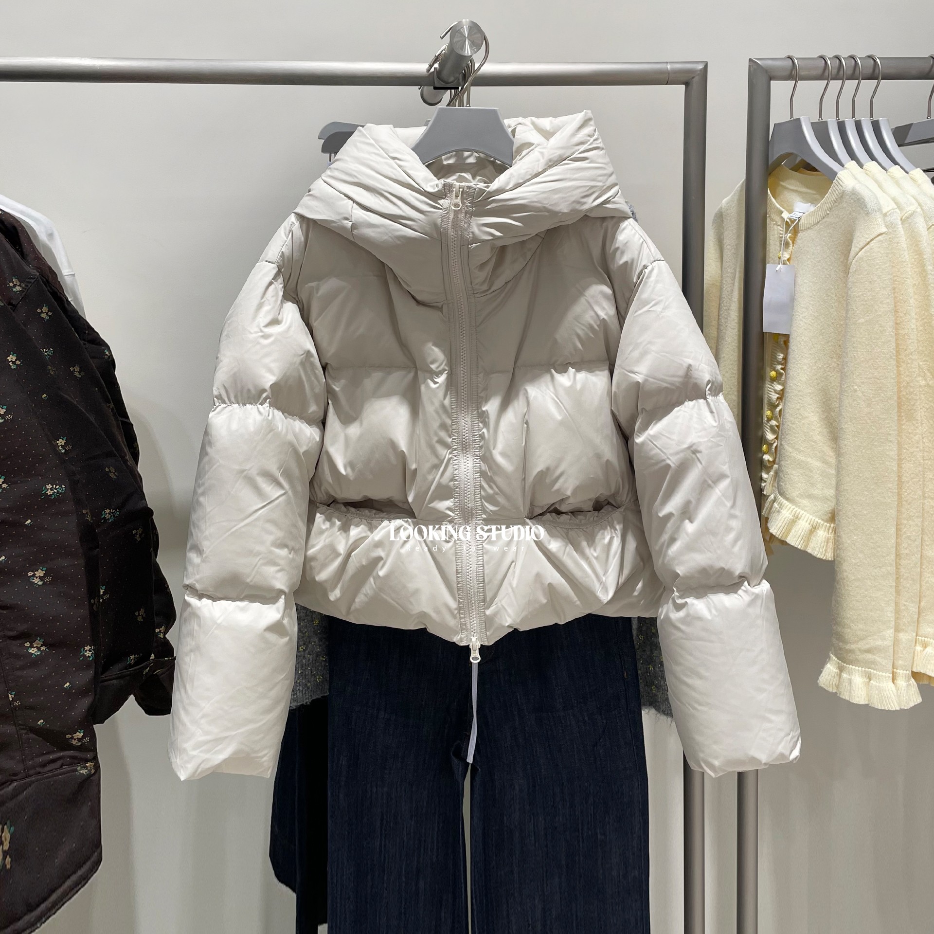 UR&DC2025冬季新款休闲双拉链连帽宽松加厚保暖短款羽绒服女外套