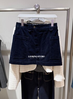 UR&DC2026春季新款复古风休闲灯芯绒工装口袋短款半裙高腰A字短裙