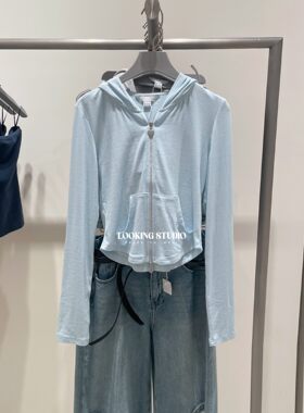UR&DC2026秋季新款潮流运动风双拉链弧形下摆修身连帽外套女上衣