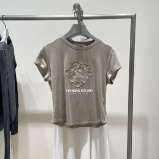 UR&DC2026夏季新款女装休闲腰果花贴布刺绣圆领短袖T恤女短款上衣