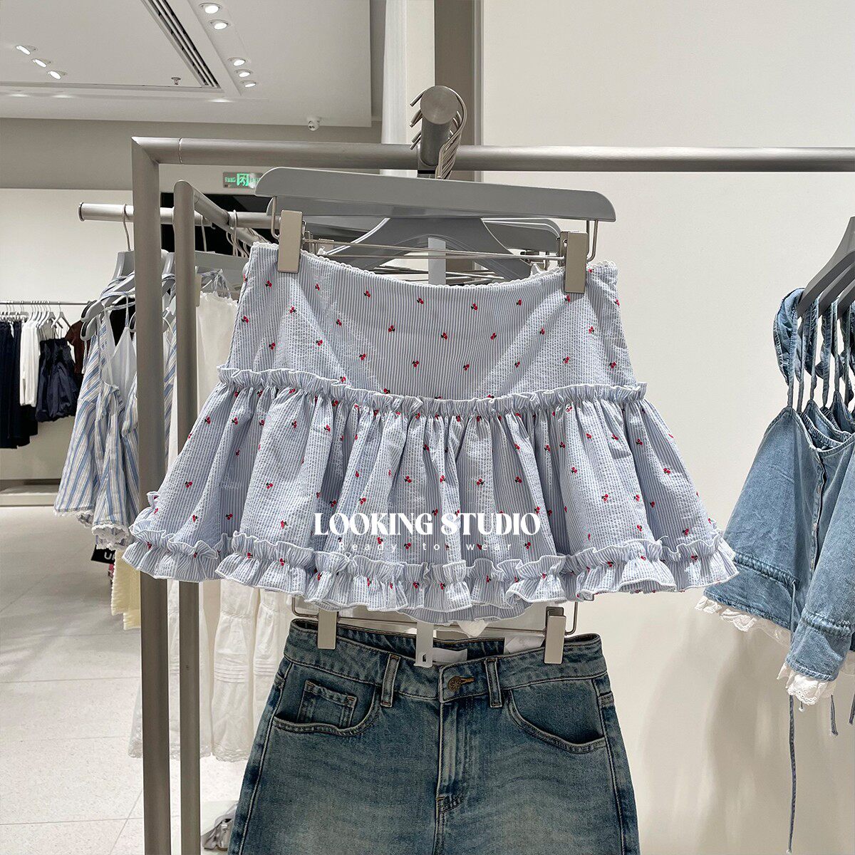 UR&DC2025夏季新款法式甜美木耳边A字裙撞色刺绣条纹短款半裙短裙