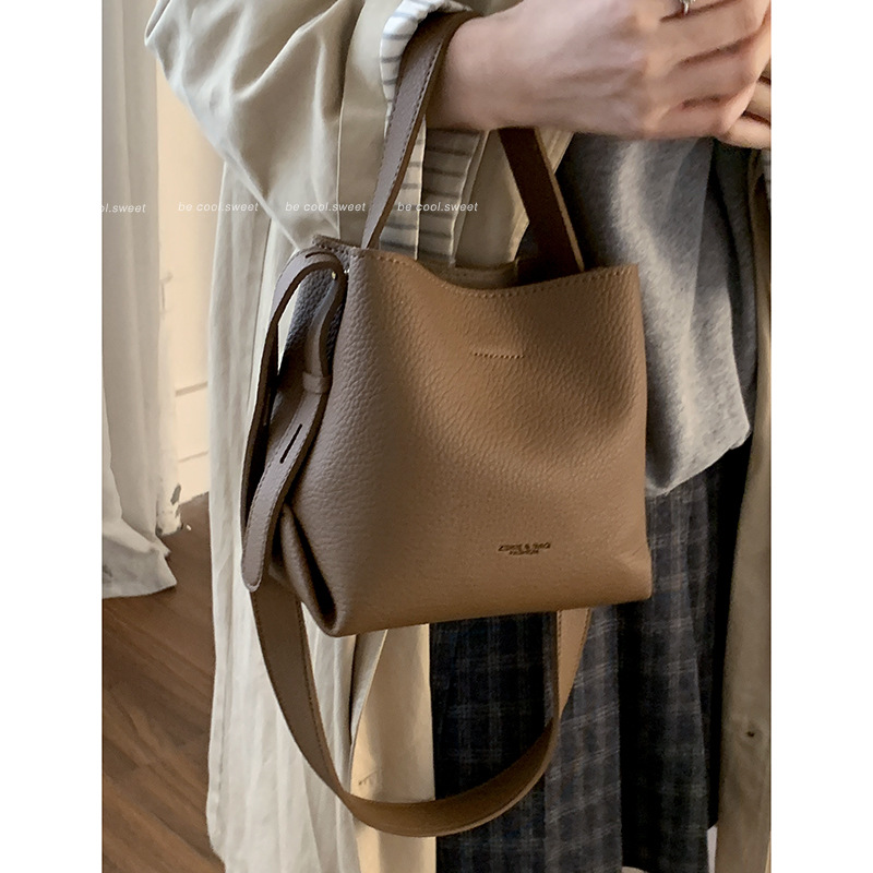 复古荔枝纹手提包小拎包女2025秋季新款水桶包简约单肩斜挎包