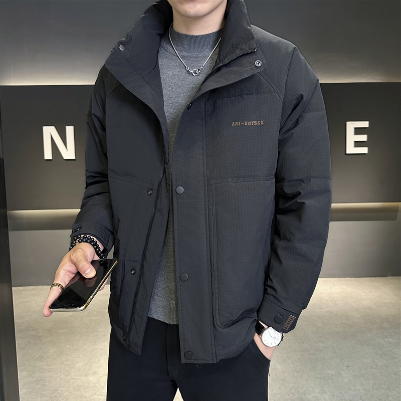 冬季羽绒服男新款2024年休闲立领加厚短款白鸭绒保暖外套青年男装