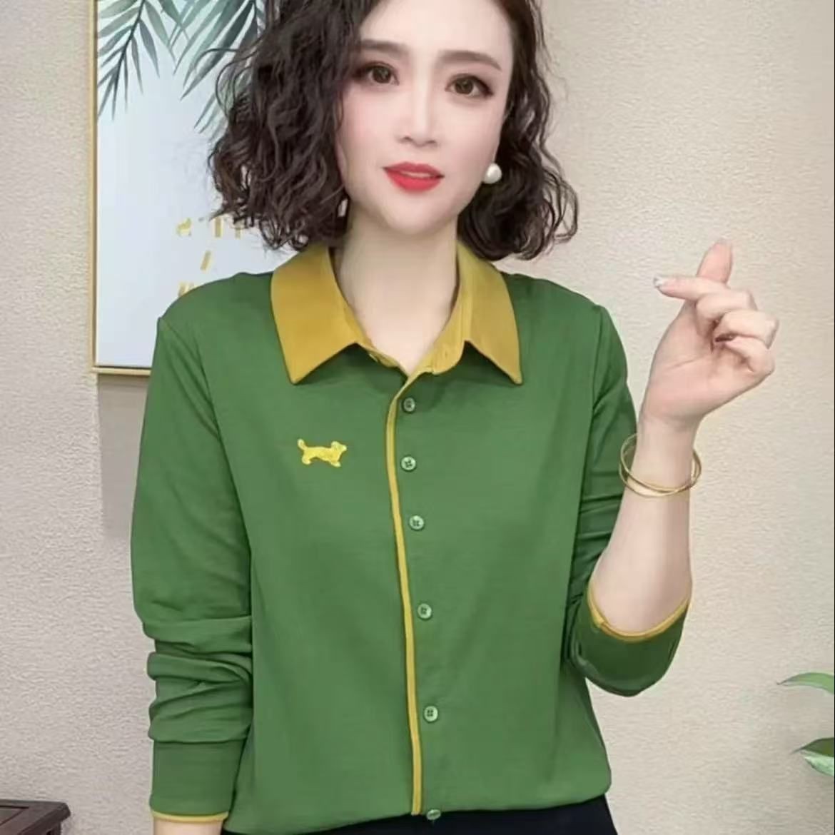 百搭小衫女新款时尚撞色显瘦妈妈上衣减龄T恤长袖衬衫春秋季洋气