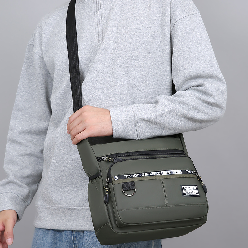 多功能大容量男士单肩包多隔层商务休闲工作邮差包斜挎包轻便防水