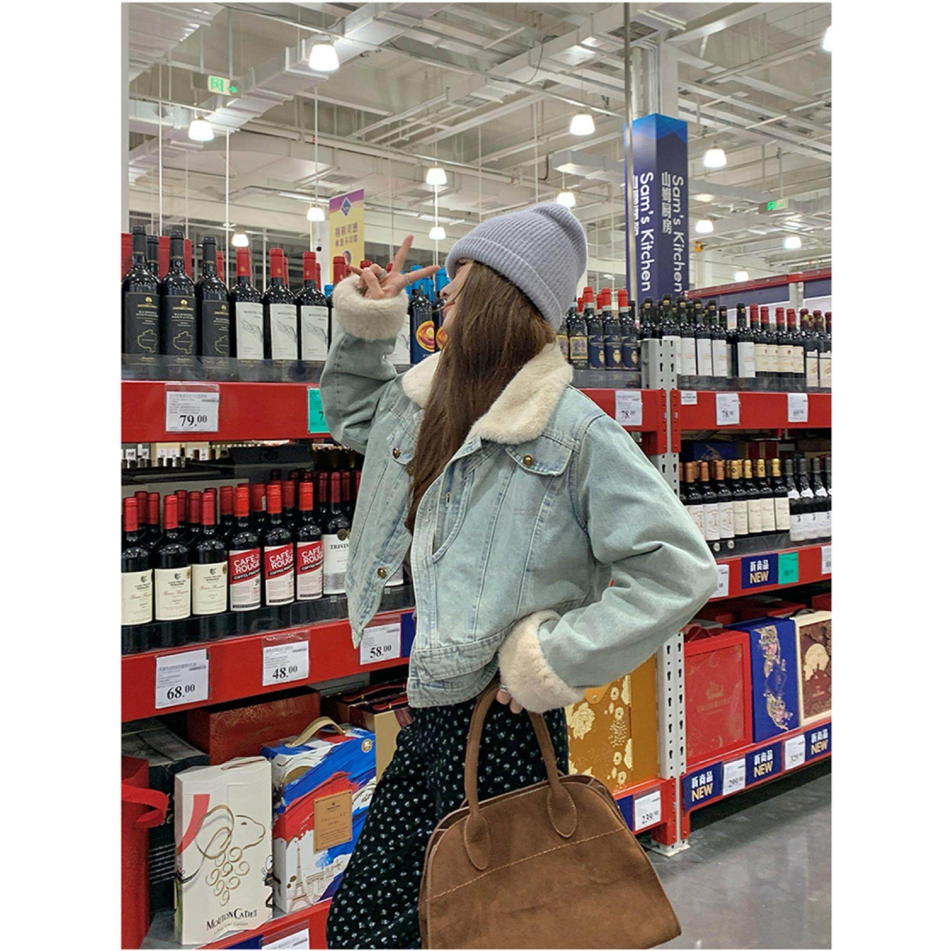 蓝色复古设计感羊羔毛外套女2025冬季新款韩系皮毛一体减龄短上衣,女装/女士精品,羽绒服,淘宝优惠券,粉丝福利购,淘宝优惠卷