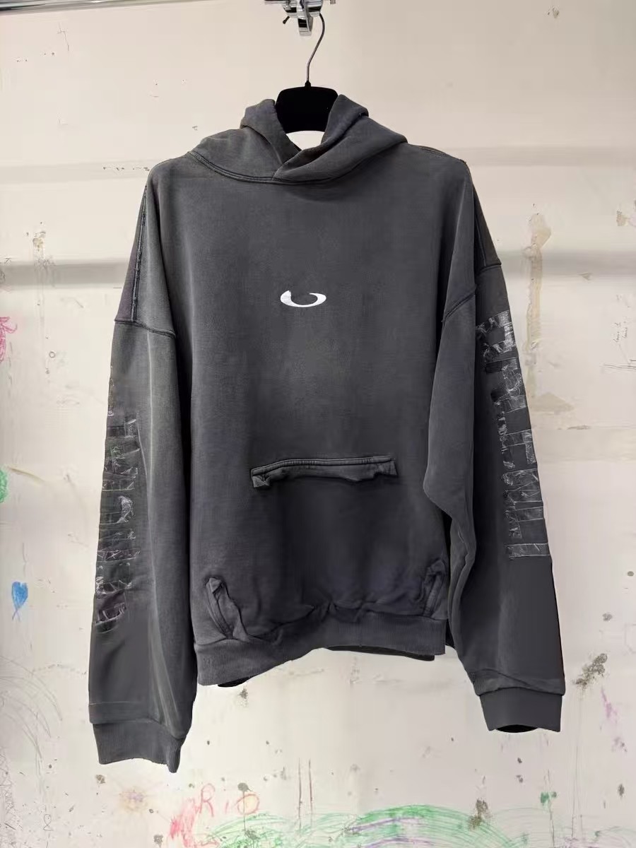 thumbnail for Paris Style 25Fw New Tape Masking Paper Washed Pure Cotton Pullover Hoodie Couple Autumn Long-Sleeve Men's