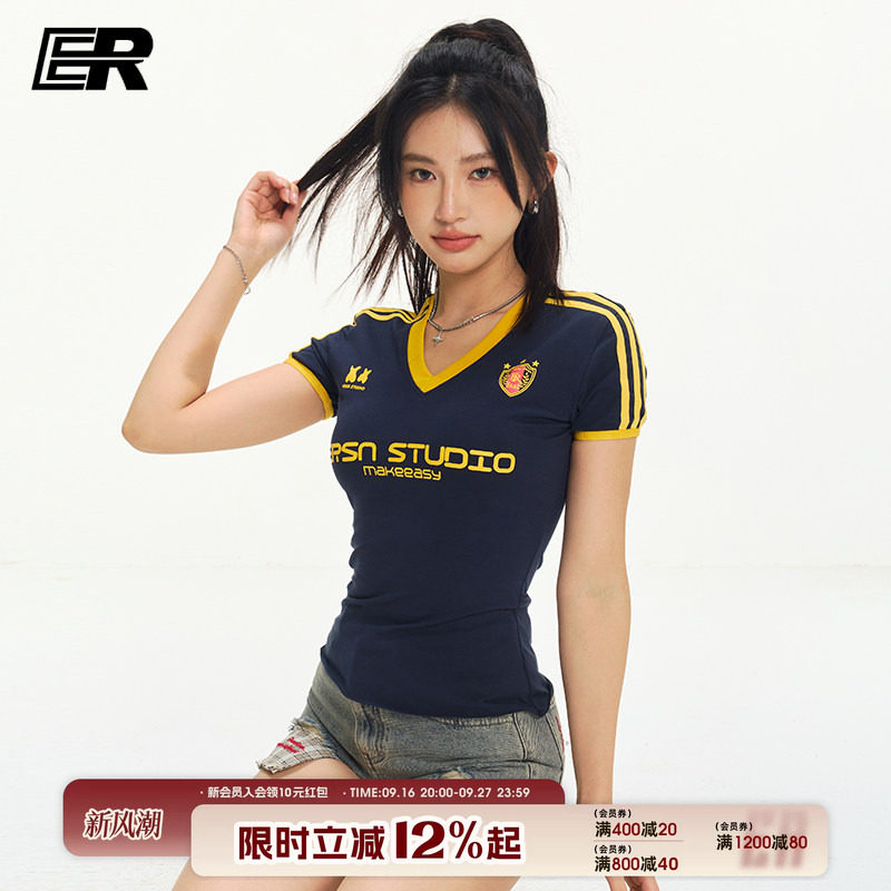 ER美式复古辣妹V领撞色印花短袖T恤女夏季运动修身显瘦高级感球衣图片