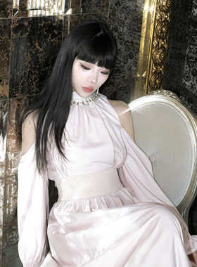 muggle studio 原创古早露肩秋冬水钻肉粉温柔掐腰显瘦长袖连衣裙