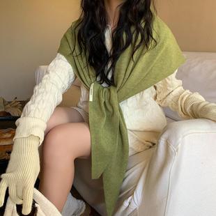 纯色羊毛针织大三角围巾女士2025秋冬季新款韩版羊绒百搭披肩围脖