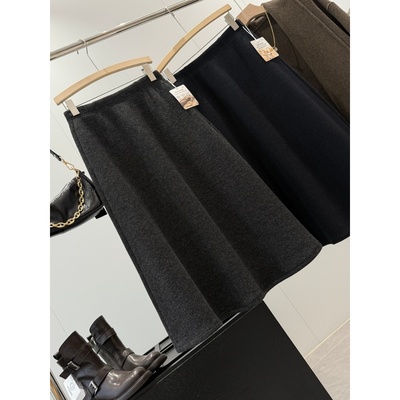 捡漏！11.7绵羊毛！红人店259+垂感加厚毛呢半身裙T927