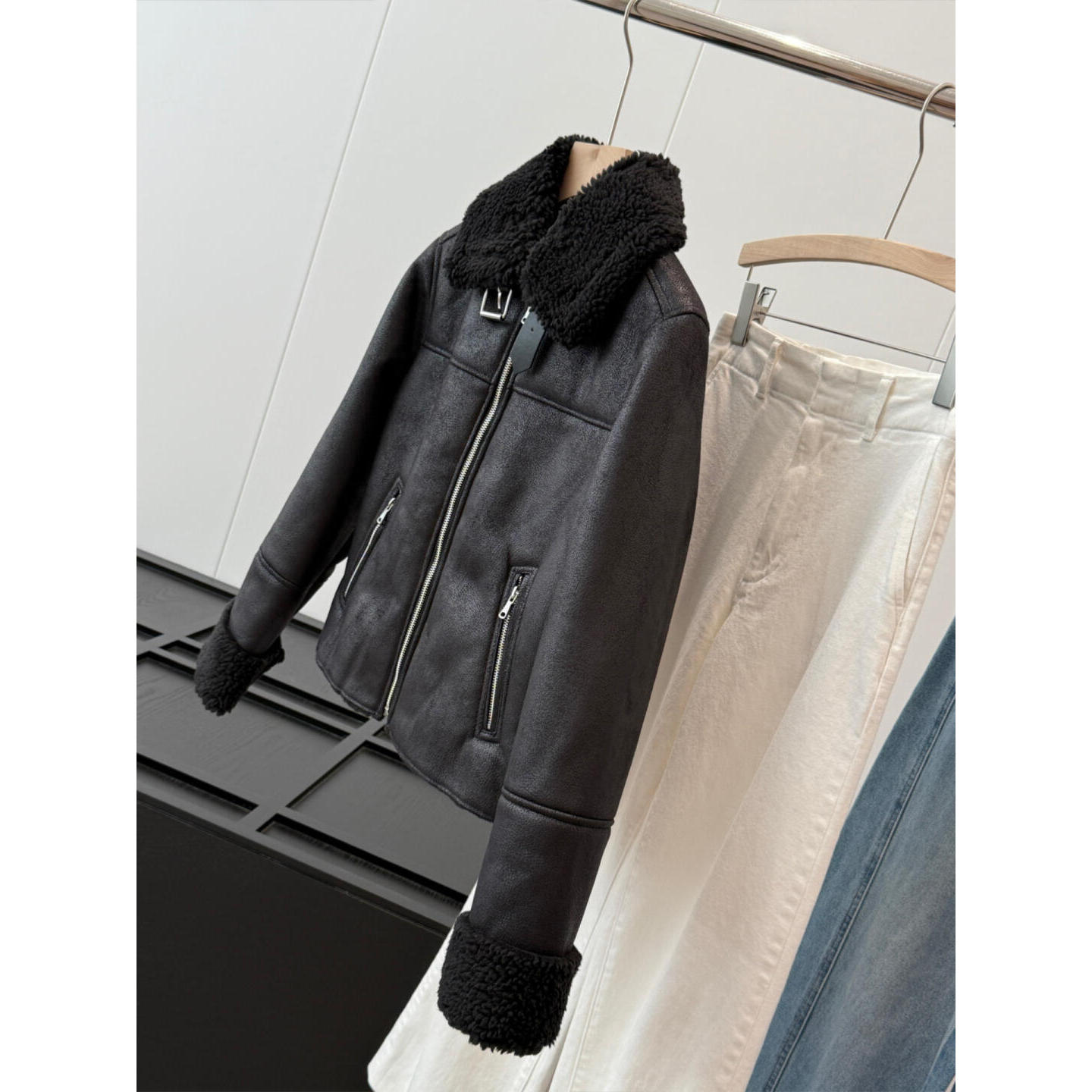 秋冬百搭时尚皮毛一体短外套加厚加绒短款高级感皮衣外套女S268