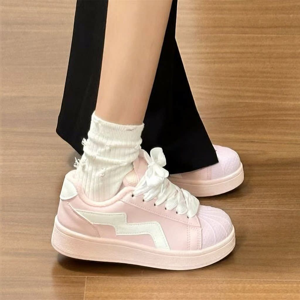 时尚国潮小众多巴胺滑板鞋女春秋季新款百搭休闲板鞋女穿钉