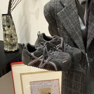 丑萌增高显脚小女鞋 迷你小泡芙德训鞋 新款 2025秋冬季 女厚底面包鞋